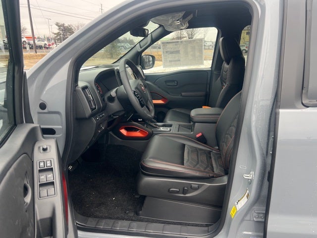 2026 Nissan Frontier PRO-4X PREMIUM, CONVENIENCE, TOW PACKAGE