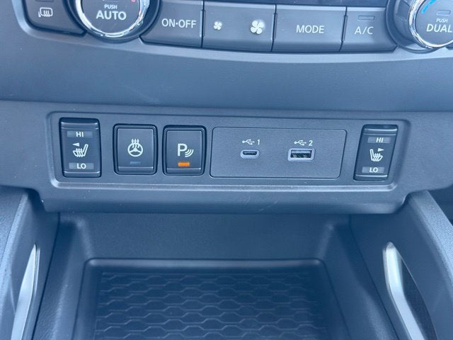 2027 Nissan Frontier SV