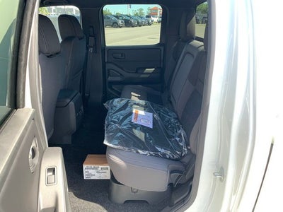 2026 Nissan Frontier SV DARK ARMOR, CONVENIENCE, TOW PACKAGE