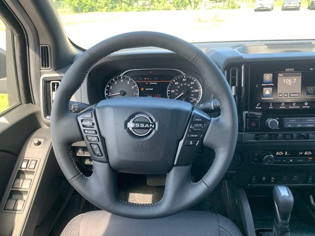 2026 Nissan Frontier SV DARK ARMOR, CONVENIENCE, TOW PACKAGE
