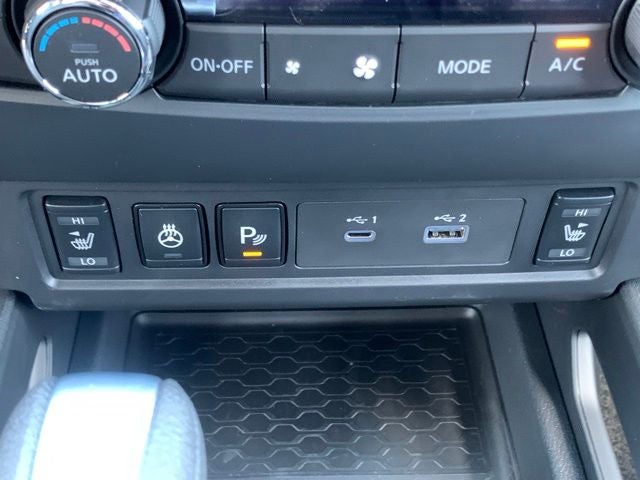 2026 Nissan Frontier SV DARK ARMOR, CONVENIENCE, TOW PACKAGE