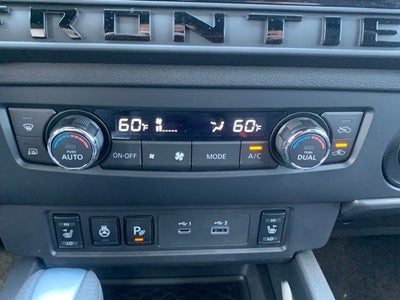 2026 Nissan Frontier SV DARK ARMOR, CONVENIENCE, TOW PACKAGE