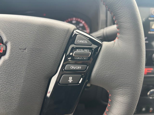 2026 Nissan Frontier PRO-4X PREMIUM, CONVENIENCE, BLACK ACCENT PACKAGE