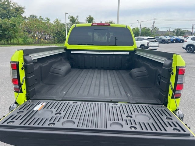 2026 Nissan Frontier PRO-4X PREMIUM, CONVENIENCE, BLACK ACCENT PACKAGE