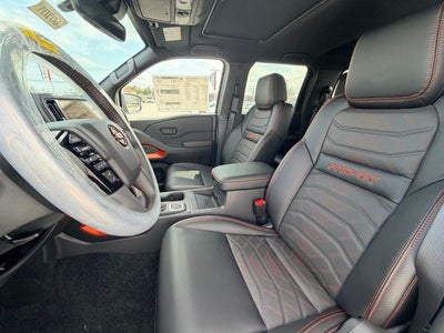 2026 Nissan Frontier PRO-4X PREMIUM, CONVENIENCE, BLACK ACCENT PACKAGE