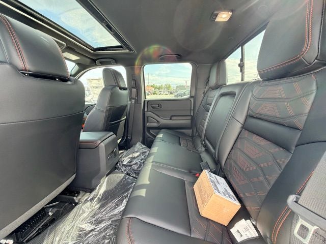 2026 Nissan Frontier PRO-4X PREMIUM, CONVENIENCE, BLACK ACCENT PACKAGE
