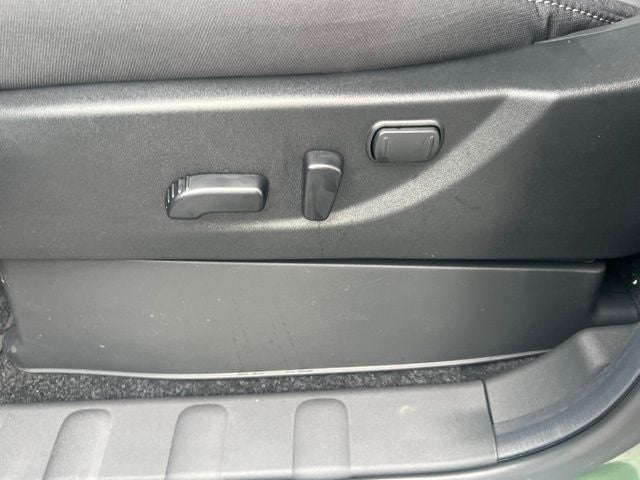 2026 Nissan Frontier SV DARK ARMOR, CONVENIENCE PACKAGE