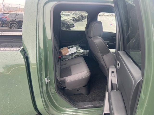 2026 Nissan Frontier SV DARK ARMOR, CONVENIENCE PACKAGE