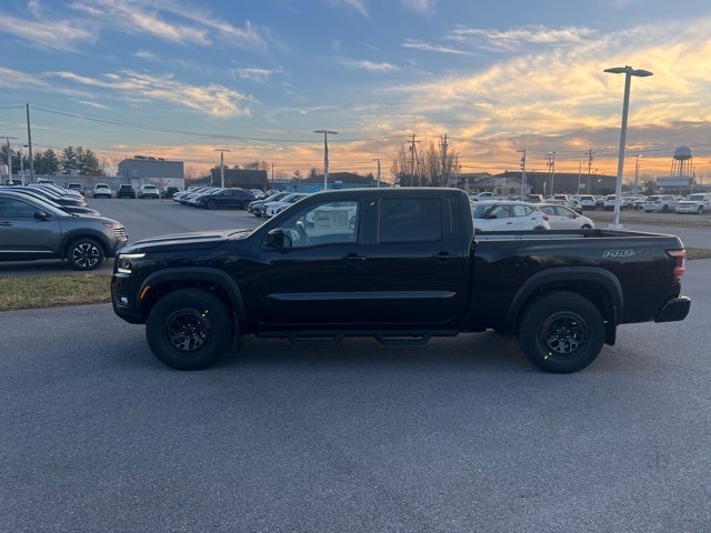 2026 Nissan Frontier PRO-4X PREMIUM, CONVENIENCE, BLACK ACCENT, TOW PACKAGE