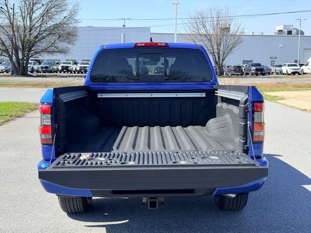 2026 Nissan Frontier SV DARK ARMOR, CONVENIENCE PACKAGE