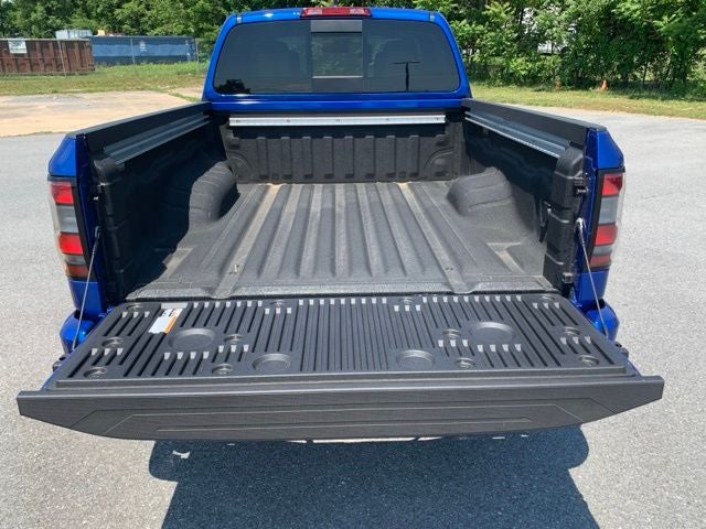 2026 Nissan Frontier SV CONVENIENCE, DARK ARMOR, TOW PACKAGE