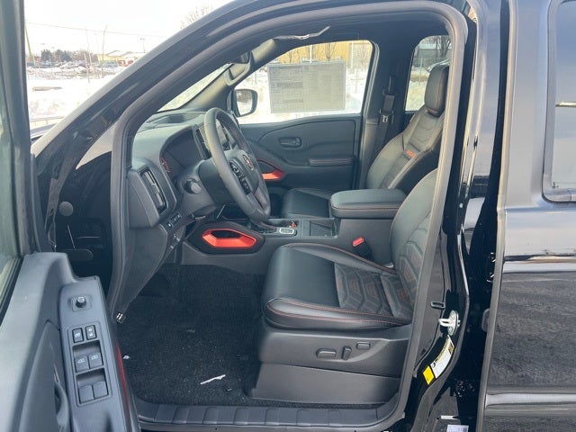 2026 Nissan Frontier PRO-4X PREMIUM, CONVENIENCE, TOW PACKAGE