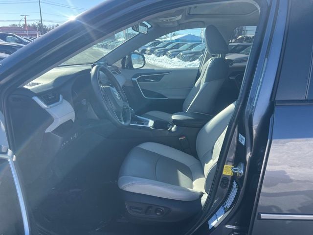 2022 Toyota RAV4 XLE Premium