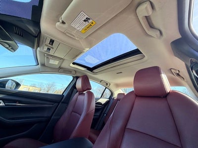 2022 Mazda Mazda3 Sedan Carbon Edition