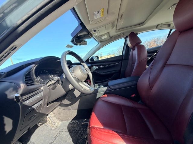 2022 Mazda Mazda3 Sedan Carbon Edition