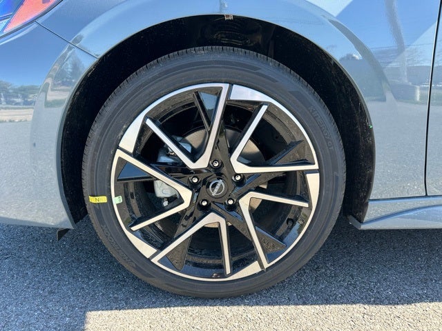 2025 Nissan Sentra SR PREMIUM PACKAGE