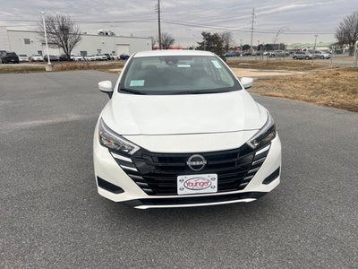 2025 Nissan Versa 1.6 SV TRUNK PACKAGE