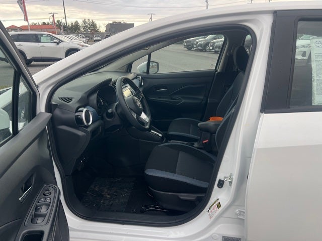 2025 Nissan Versa 1.6 SV TRUNK PACKAGE