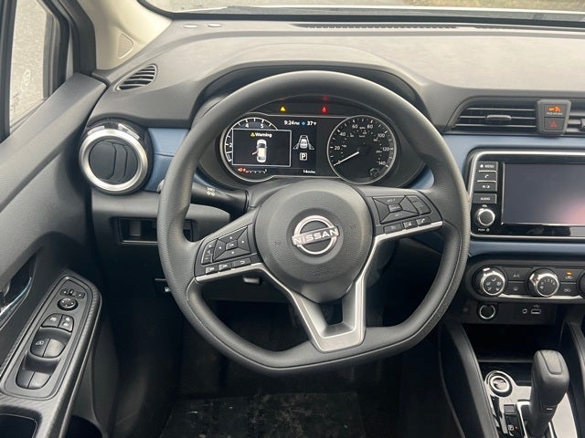 2025 Nissan Versa 1.6 SV TRUNK PACKAGE