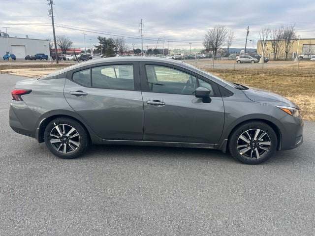2025 Nissan Versa 1.6 SV TRUNK PACKAGE
