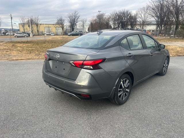 2025 Nissan Versa 1.6 SV TRUNK PACKAGE