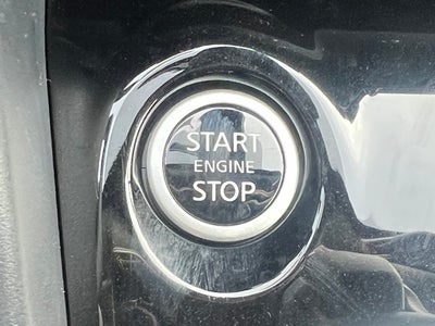 2025 Nissan Versa 1.6 SV TRUNK PACKAGE