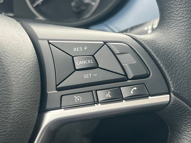 2025 Nissan Versa 1.6 SV TRUNK PACKAGE