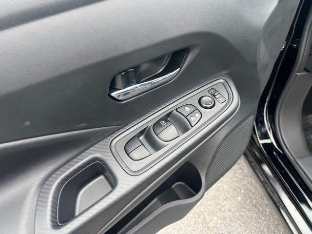 2025 Nissan Versa 1.6 SV TRUNK PACKAGE