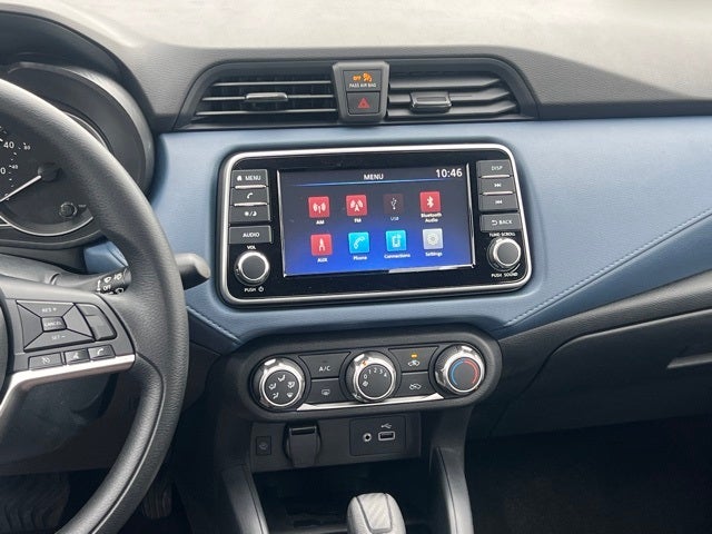 2025 Nissan Versa 1.6 SV TRUNK PACKAGE