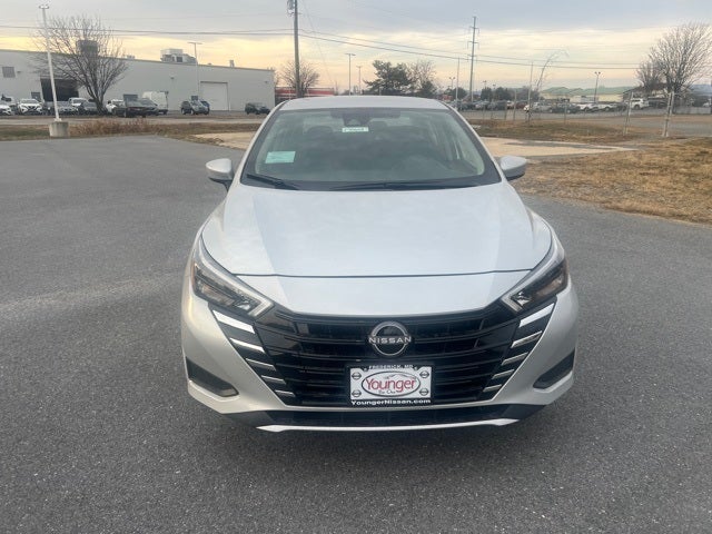 2025 Nissan Versa 1.6 SV TRUNK PACKAGE