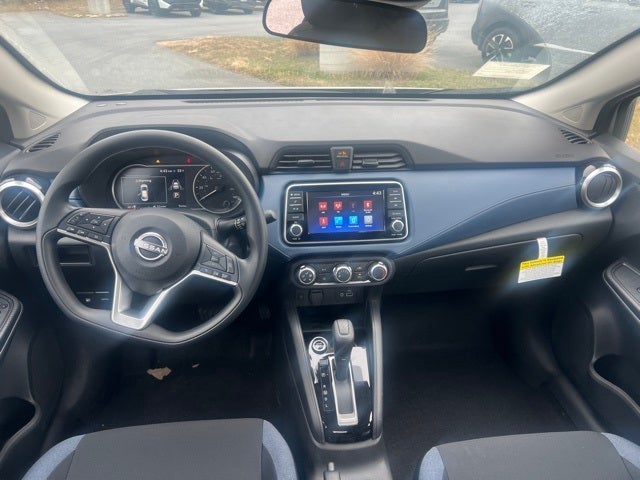 2025 Nissan Versa 1.6 SV TRUNK PACKAGE