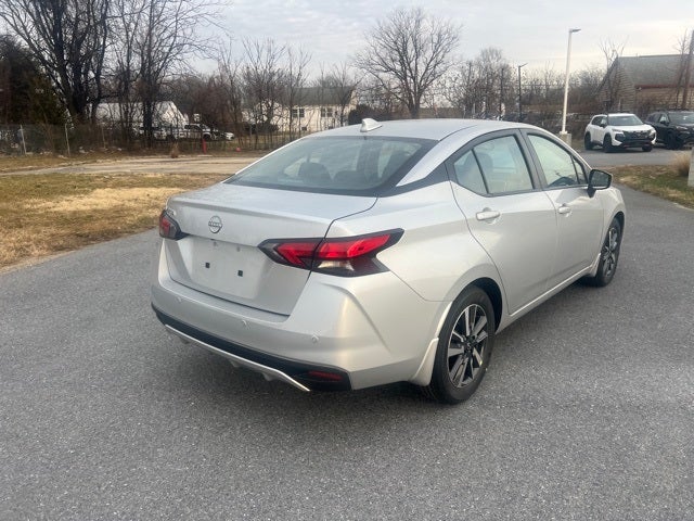 2025 Nissan Versa 1.6 SV TRUNK PACKAGE