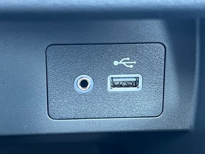 2025 Nissan Versa 1.6 SV TRUNK PACKAGE