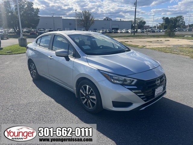 2025 Nissan Versa 1.6 SV TRUNK PACKAGE