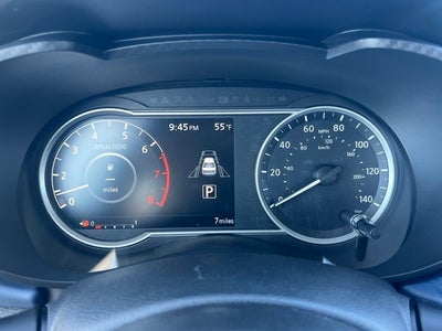 2025 Nissan Versa 1.6 SV TRUNK PACKAGE