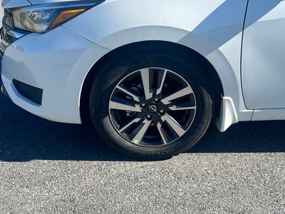 2025 Nissan Versa 1.6 SV TRUNK PACKAGE