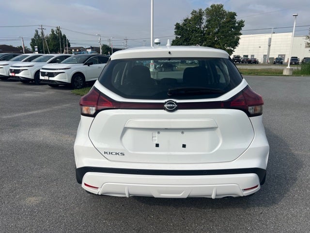 2025 Nissan Kicks Play S