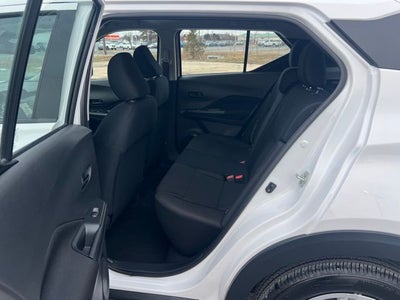 2025 Nissan Kicks Play S