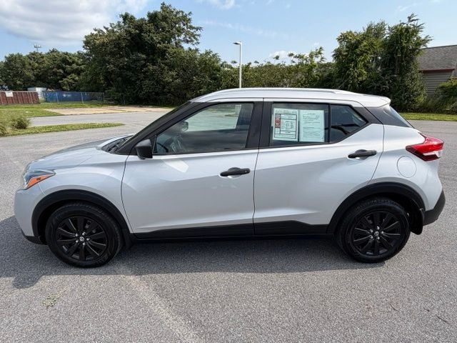 2019 Nissan Kicks S