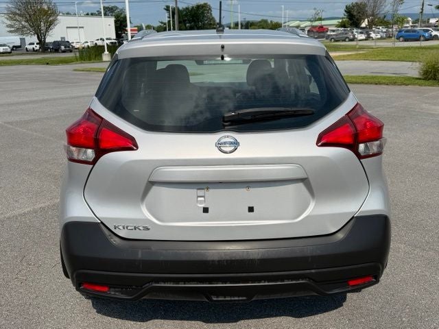 2019 Nissan Kicks S