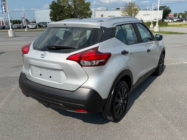 2019 Nissan Kicks S