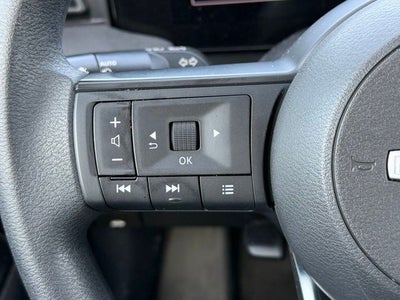 2025 Nissan Kicks S