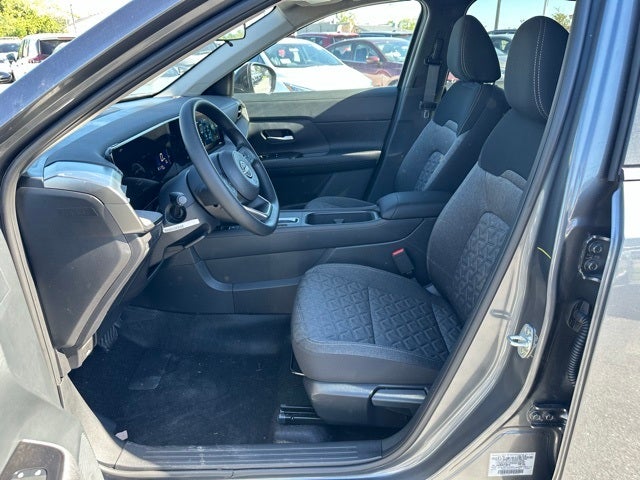 2026 Nissan Kicks SV PREMIUM, COLD WEATHER PACKAGE