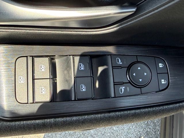 2026 Nissan Kicks SV COLD WEATHER PACKAGE