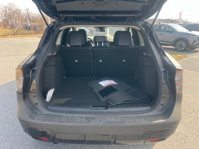 2026 Nissan Kicks SR COLD WEATHER PACKAGE