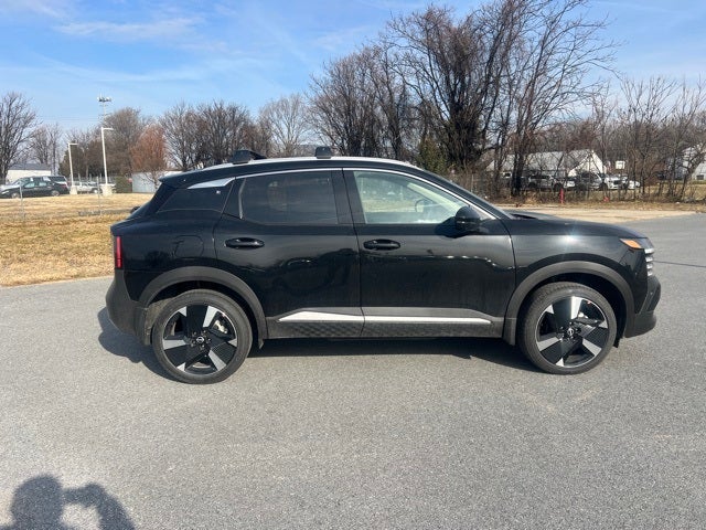 2026 Nissan Kicks SR COLD WEATHER PACKAGE