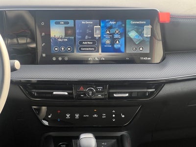 2026 Nissan Kicks SR COLD WEATHER PACKAGE