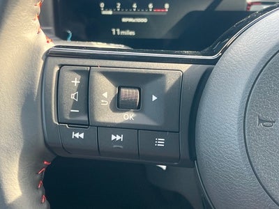 2026 Nissan Kicks SR COLD WEATHER PACKAGE