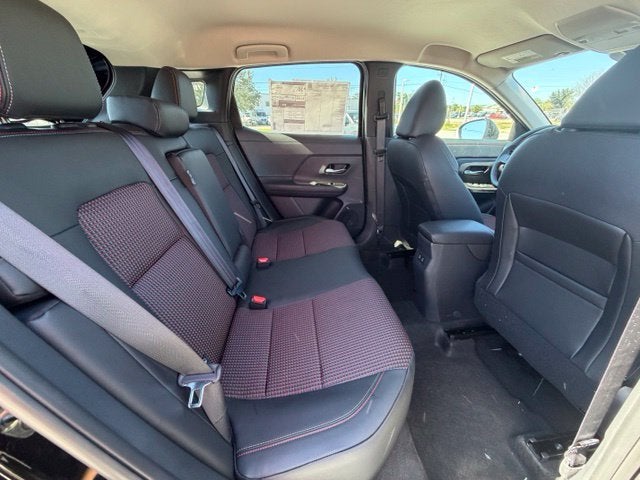 2027 Nissan Kicks SR