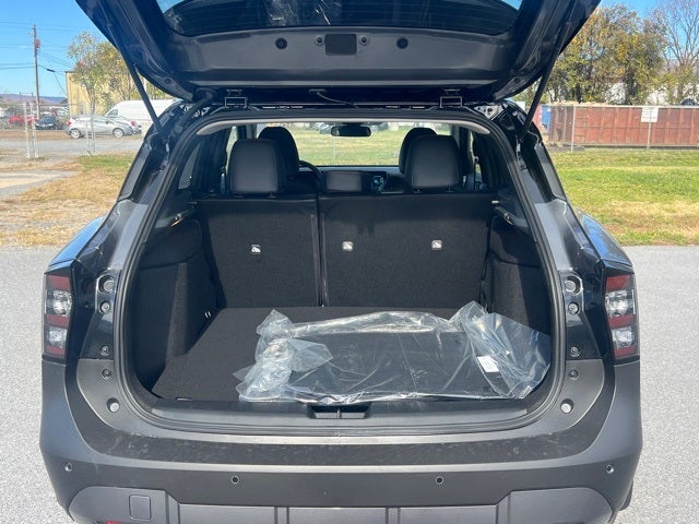 2026 Nissan Kicks SR COLD WEATHER PACKAGE